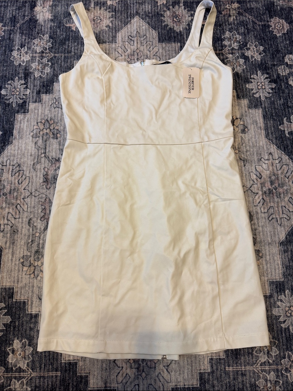 Forever 21 Ivory Sleeveless Shift Dress